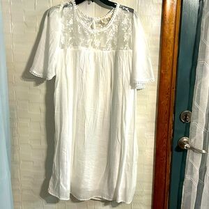 JUST FOUND Ivory Dress Size 2X